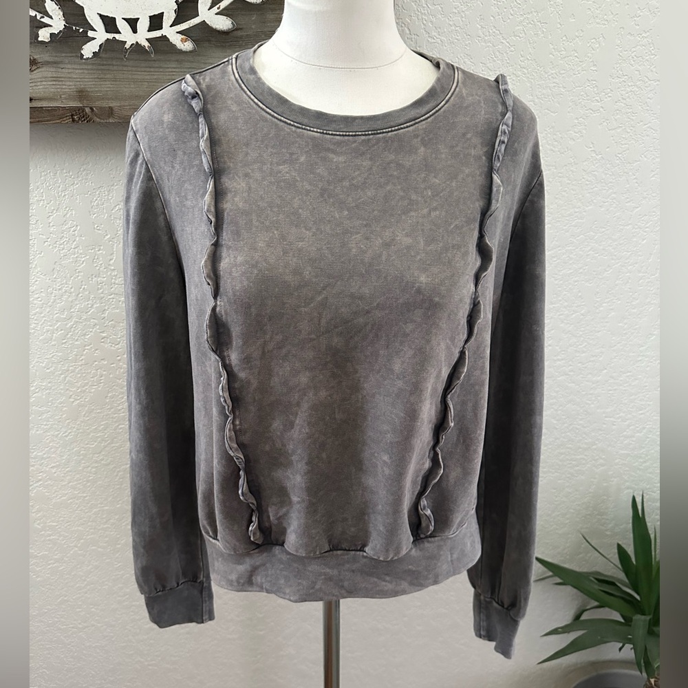 Anthropologie Eri + Ali Gray Ruffled Sweatshirt ladies Small